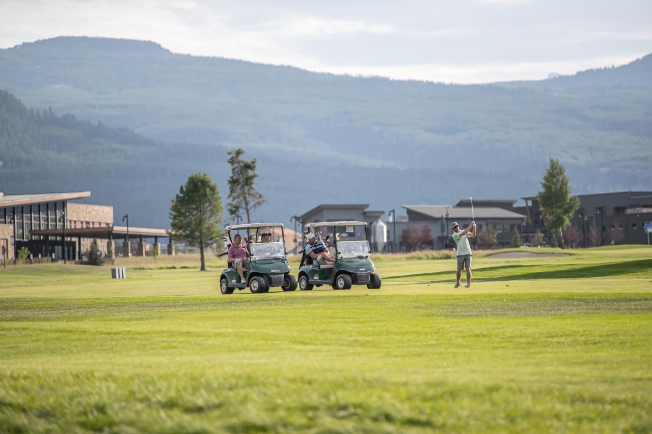 Big Sky Resort Village Center Exterior photo